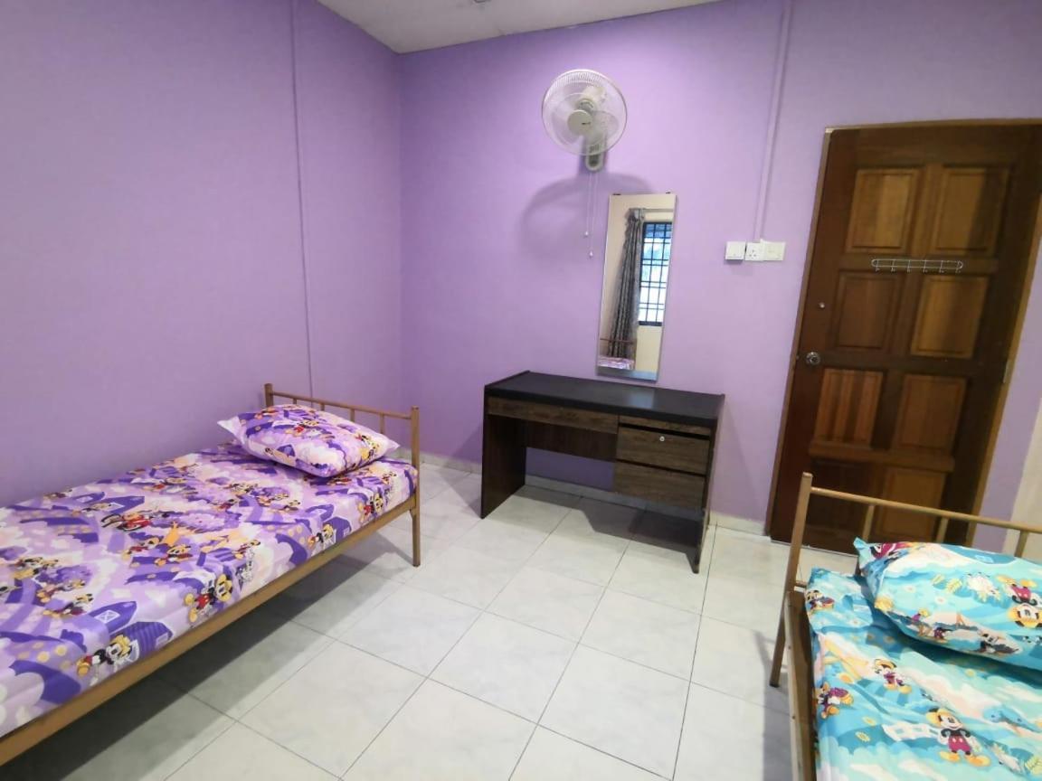 Cosy Homestay Ulu Tiram Exterior foto