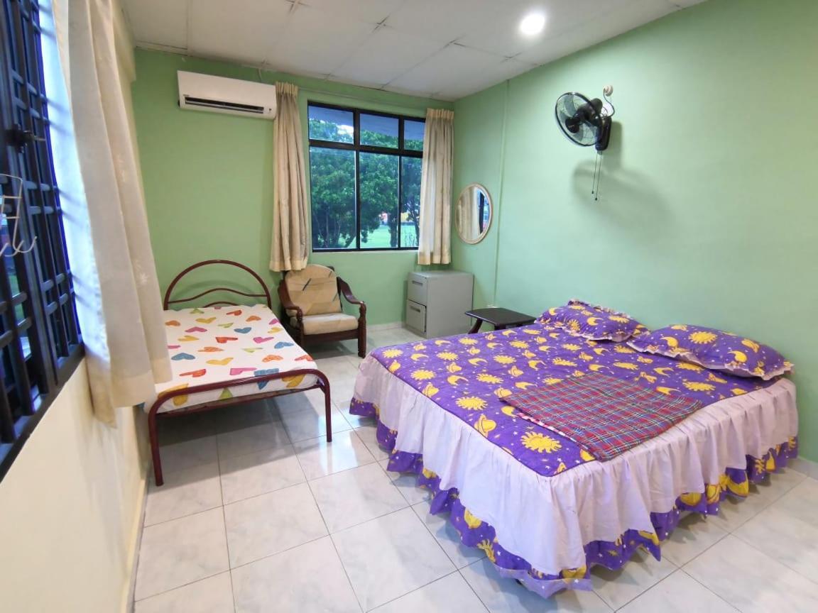 Cosy Homestay Ulu Tiram Exterior foto